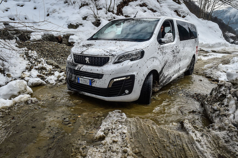 Peugeot Traveller 4X4  By Dangel, domina la strada