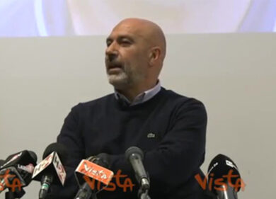 Terremoto Amatrice, Pirozzi indagato: “Accuse in piena campagna elettorale”