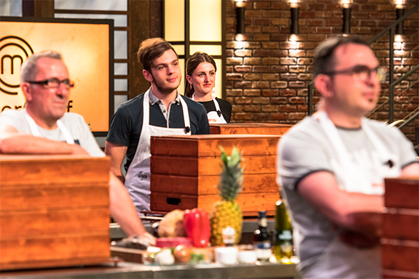 Masterchef 7 sul Ghiacciaio dello Stelvio con i campioni azzurri di sci. Foto Masterchef 7 sul Ghiacciaio dello Stelvio con i campioni azzurri di sci. Foto