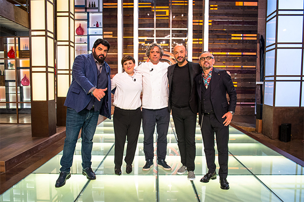 Masterchef 7 sul Ghiacciaio dello Stelvio con i campioni azzurri di sci. Foto Masterchef 7 sul Ghiacciaio dello Stelvio con i campioni azzurri di sci. Foto