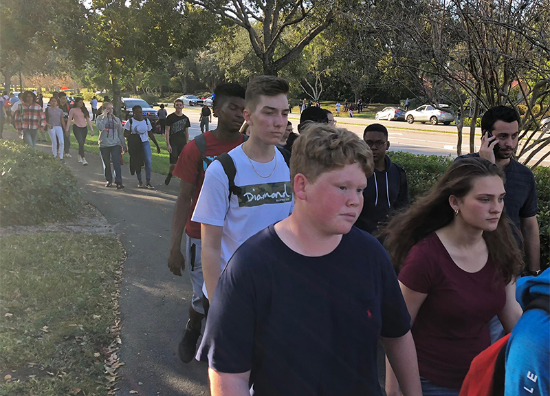 Florida, strage in una scuola: ex studente spara, 17 morti e decine di feriti
