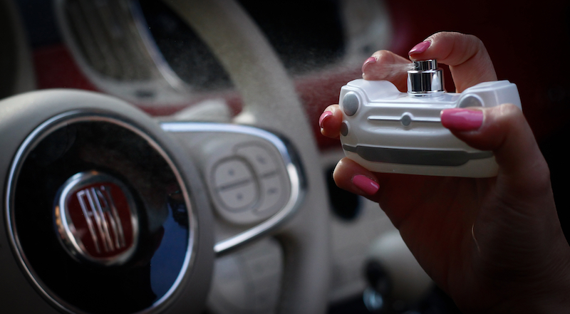 Perfume Holding: nasce la prima fragranza firmata Fiat 500 Perfume Holding: nasce la prima fragranza firmata Fiat 500