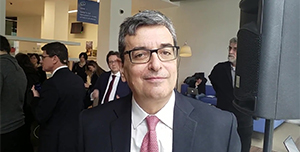 Intesa Sanpaolo per gli under 18: servizi ad hoc, figurine Panini e nuovo spot