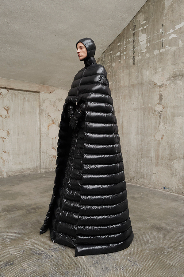 Moncler rivoluziona il concetto di sfilata. Con “Genius” il futuro inizia ora Moncler rivoluziona il concetto di sfilata. Con “Genius” il futuro inizia ora