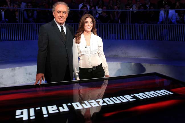 Giulia Innocenzi a Le Iene dopo Santoro e l’addio a Giornalettismo Giulia Innocenzi a Le Iene dopo Santoro e l’addio a Giornalettismo