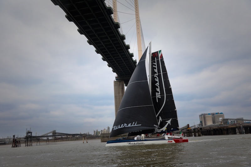 Maserati Multi 70, è suo il record della Hong Kong-Londra! Maserati Multi 70, è suo il record della Hong Kong-Londra!