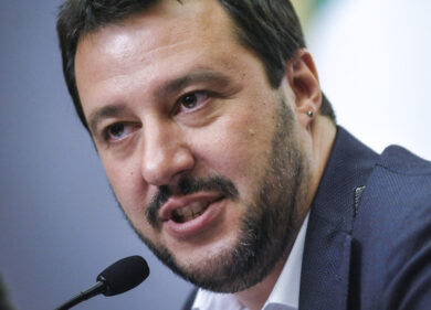 Salvini punge Juncker: “Ama il caffè corretto e altro”. Ok su Tajani premier