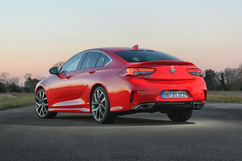 Opel Insignia GSi di una sportiva di razza
