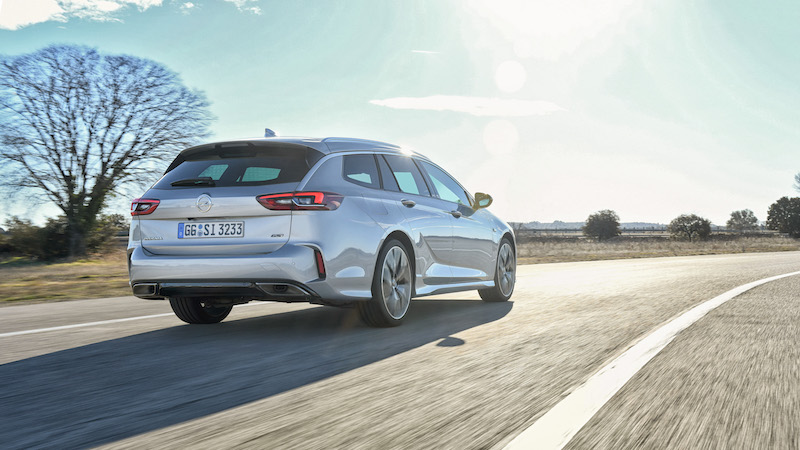 Opel Insignia GSi di una sportiva di razza