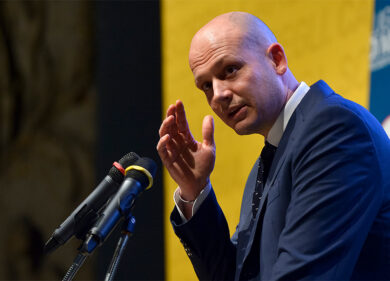 Elezioni 2018, M5s: il nuotatore Fioravanti candidato ministro Sport