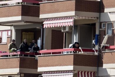 Latina: carabiniere spara alla ex, uccide le 2 figlie e poi si suicida