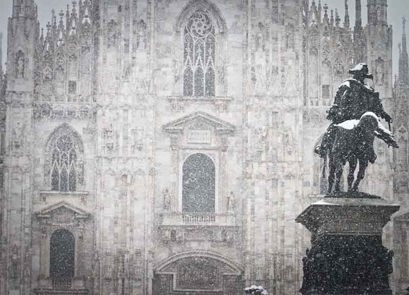 Neve, scatta il piano sicurezza. Sala: “Le scuole restano aperte” Neve, scatta il piano sicurezza. Sala: “Le scuole restano aperte”