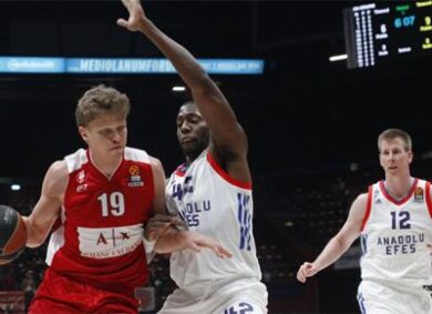 Olimpia Milano-Efes 77-64. Simone Pianigiani: “Vittoria solida”