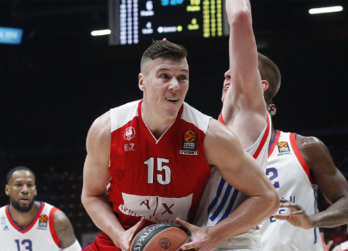 Olimpia Milano-Efes 77-64. Simone Pianigiani: “Vittoria solida”