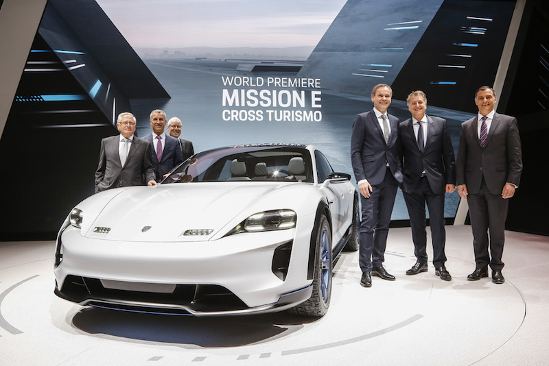 Ginevra 2018: Mission E Cross Turismo, la prima elettrica di Porsche Ginevra 2018: Mission E Cross Turismo, la prima elettrica di Porsche