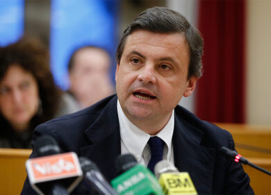 Carlo Calenda segretario del Pd? Detta la linea: “No alleanze con M5S”