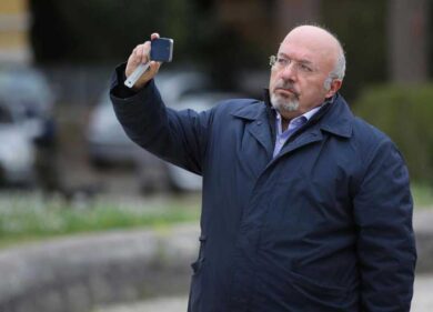 Pirozzi, Parisi e le elezioni. Storace e la politica degli insulti