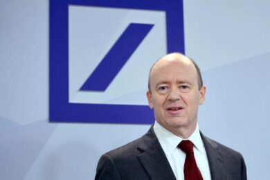 Deutsche Bank taglia altri 6.000 posti di lavoro