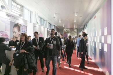 Cosmoprof Worldwide Bologna 2018: EffettoVIOLA contro ansia e stress