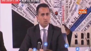 Di Maio: “Il mio primo viaggio da premier sarà a Bruxelles”