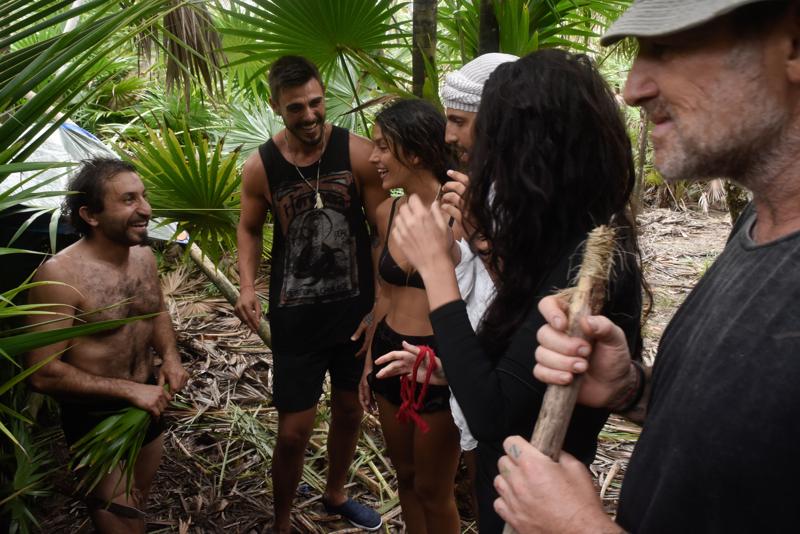 Francesco Monte e Paola Di Benedetto: bacio dopo l’Isola dei Famosi 2018