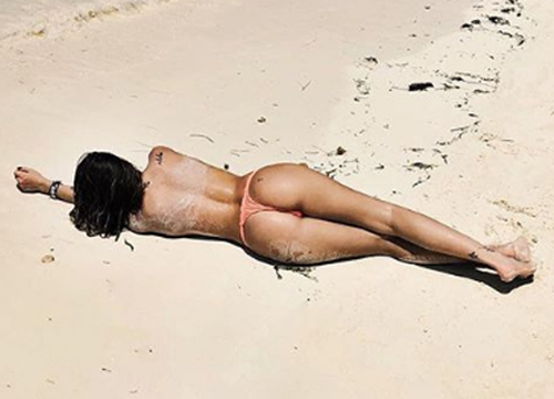 Francesco Monte e Paola Di Benedetto: bacio dopo l’Isola dei Famosi 2018