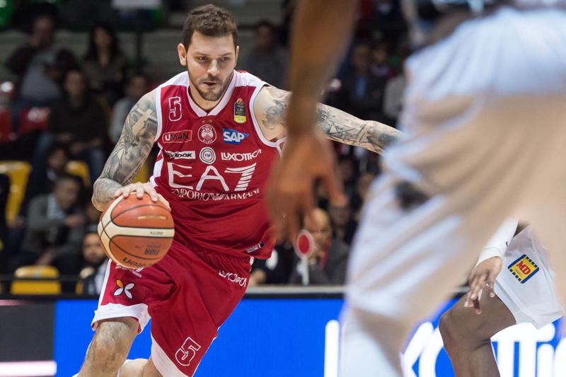 Olimpia Milano-Trento 88-80, Micov show a Desio
