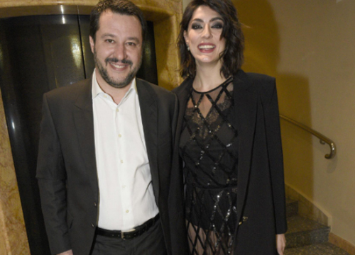 Elisa Isoardi e Matteo Salvini, polemica femministe: “Coppia Anni Cinquanta”