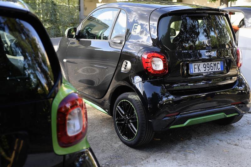 Smart EQ fortwo, il noleggio diventa elettrico Smart EQ fortwo, il noleggio diventa elettrico