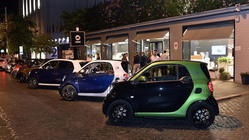Smart EQ fortwo, il noleggio diventa elettrico Smart EQ fortwo, il noleggio diventa elettrico