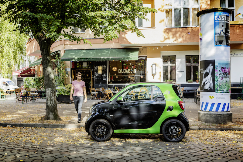 Smart EQ fortwo, il noleggio diventa elettrico Smart EQ fortwo, il noleggio diventa elettrico