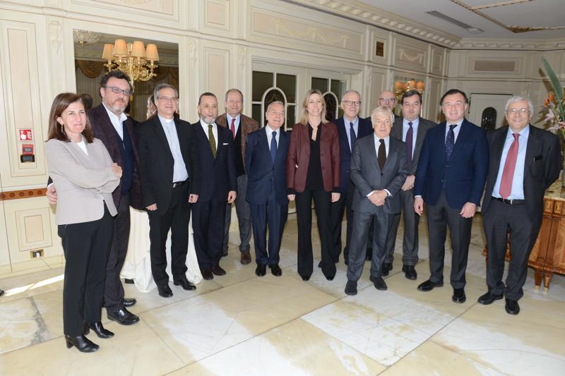 Premio Biagio Agnes 2018: da Fabrizio Frizzi a Tajani, i nomi dei vincitori Premio Biagio Agnes 2018: da Fabrizio Frizzi a Tajani, i nomi dei vincitori