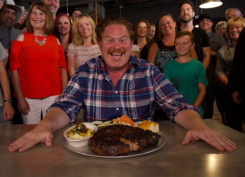 Food Network lancia “Man V Food – La Sfida”. Foto e video