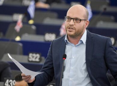 Web Tax, Fontana: “Non basta, il problema é la globalizzazione”