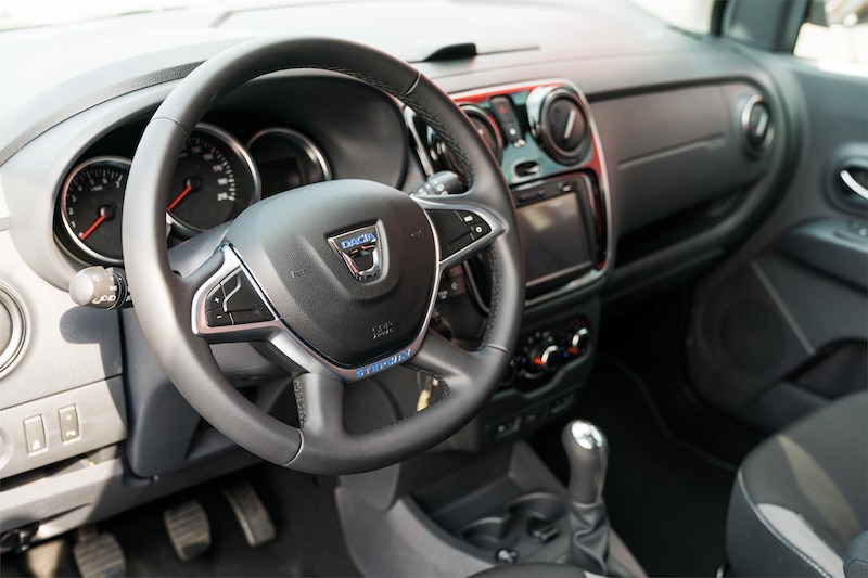 Dacia WOW, nasce la serie speciale Dacia WOW, nasce la serie speciale