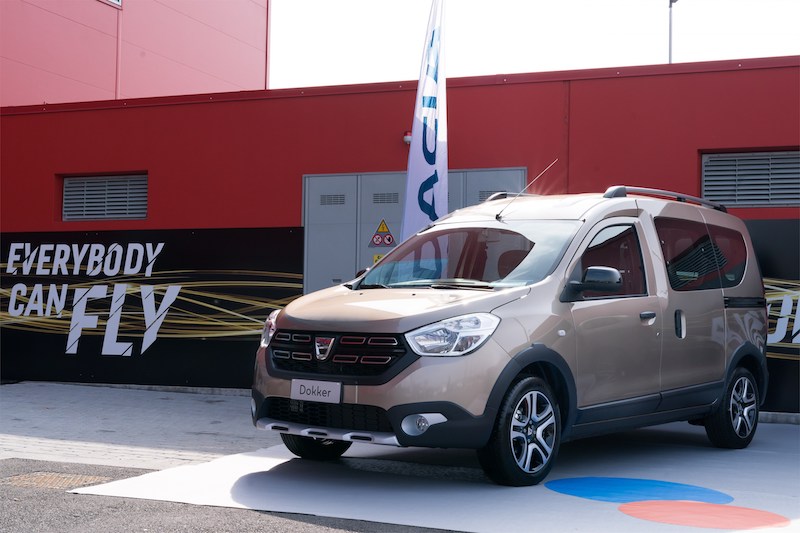 Dacia WOW, nasce la serie speciale Dacia WOW, nasce la serie speciale