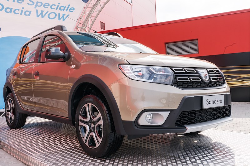 Dacia WOW, nasce la serie speciale Dacia WOW, nasce la serie speciale