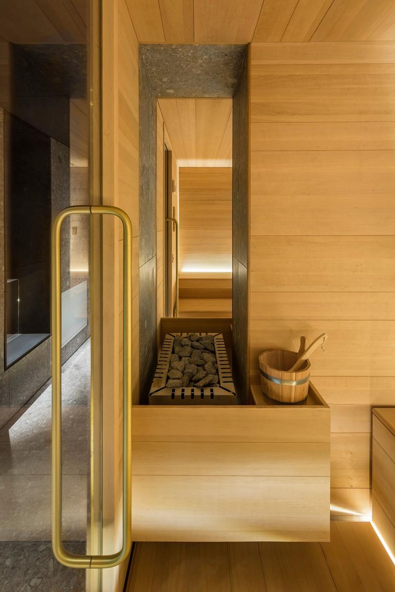 CERESIO 7 GYM & SPA4 CERESIO 7 GYM & SPA4