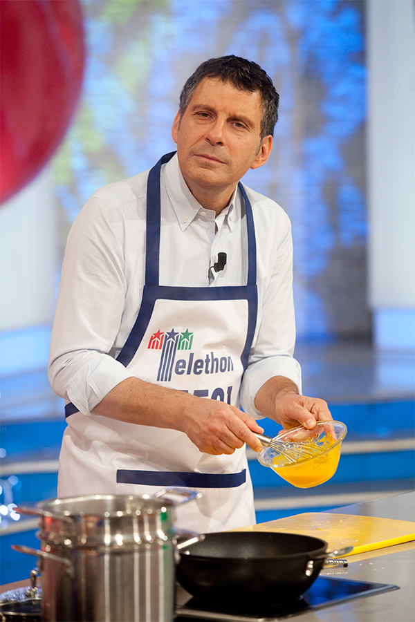 Fabrizio Frizzi camera ardente. Mimum: “Quella pizza della pace dopo la lite”