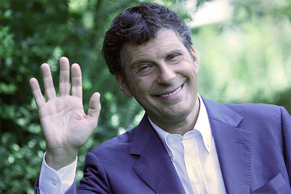 Fabrizio Frizzi camera ardente. Mimum: “Quella pizza della pace dopo la lite”