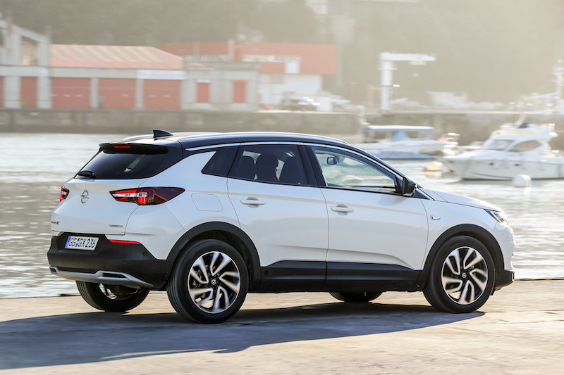 Opel Grandland X, il prototipo del SUV moderno