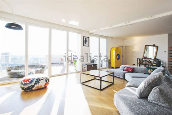 Milano, Fedez affitta casa: 9mila euro per i 270 mq a CityLife. Foto Milano, Fedez affitta casa: 9mila euro per i 270 mq a CityLife. Foto