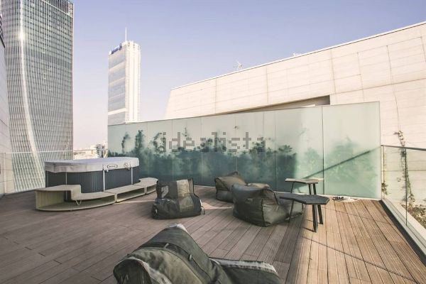 Milano, Fedez affitta casa: 9mila euro per i 270 mq a CityLife. Foto Milano, Fedez affitta casa: 9mila euro per i 270 mq a CityLife. Foto