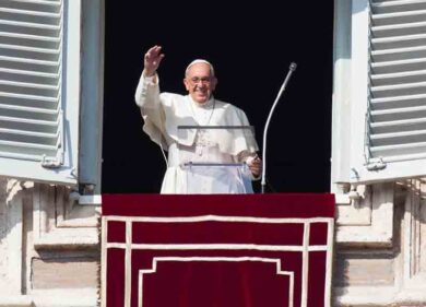 Pasqua, Papa Francesco: “Sì al dialogo con Kim”. Appello per i migranti