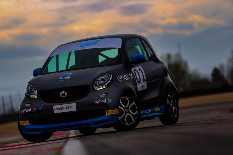smart EQ fortwo e-cup, si parte da Roma