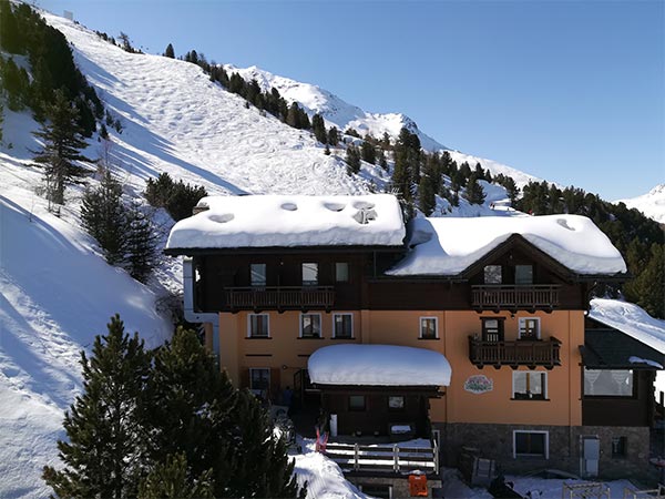 Bormio, bilancio della stagione invernale positivo. Tanta neve e… Bormio, bilancio della stagione invernale positivo. Tanta neve e…