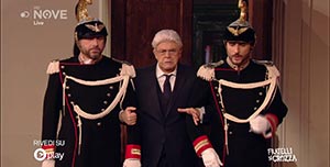 Crozza/Mattarella si finge postino pur di sfuggire alle consultazioni