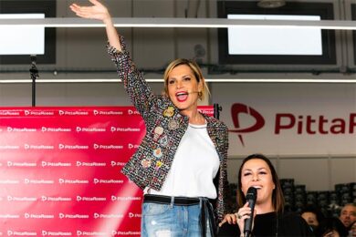 “Simo a più non posso”: lo show di Simona Ventura l’8 a San Donà di Piave