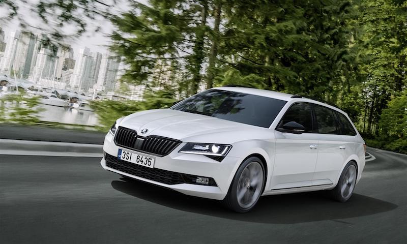 SKODA SUPERB di serie la più moderna tecnologia in fatto di sicurezza SKODA SUPERB di serie la più moderna tecnologia in fatto di sicurezza