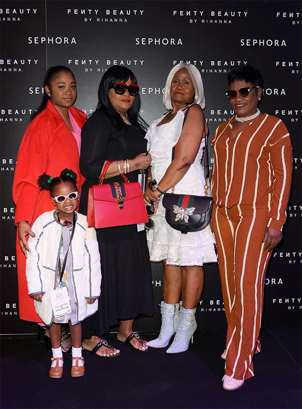 Celebrazioni per il lancio di Fenty Beauty by Rihanna di SEPHORA
